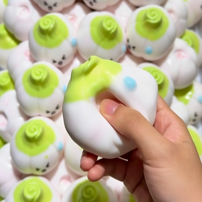 Cute Emoji Garlic ﻿Squishy Str - огляд і ціна Novelty Gifts