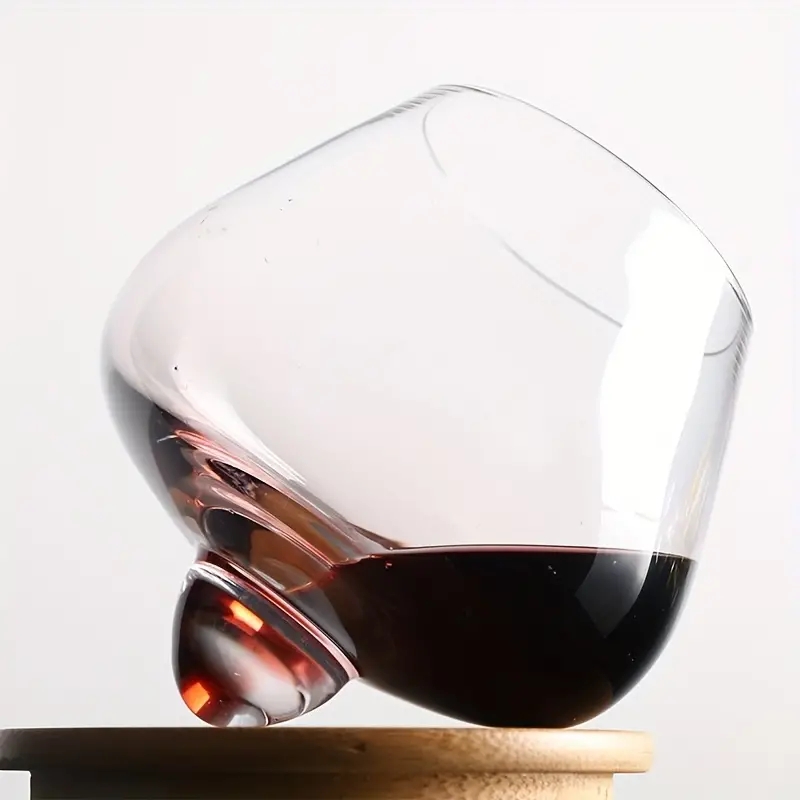 250ml Whisky Glasses  Belly Be - огляд і ціна Glow In The Dark Party Glasses